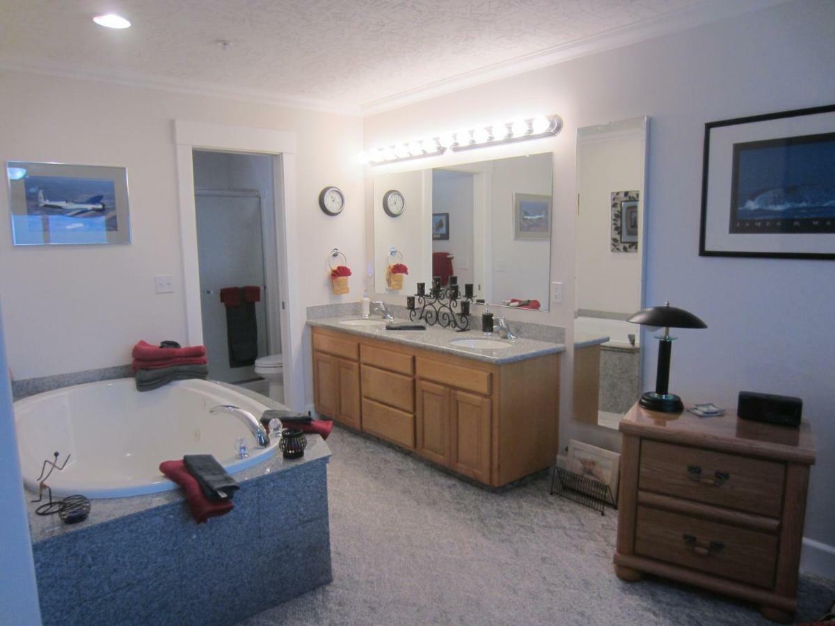 Amazing Seaview Spacious Condo With An Amazing View!!! Buitenkant foto